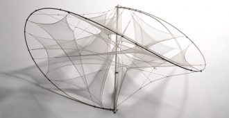 SCULPTURES / Looping E / Bild 3